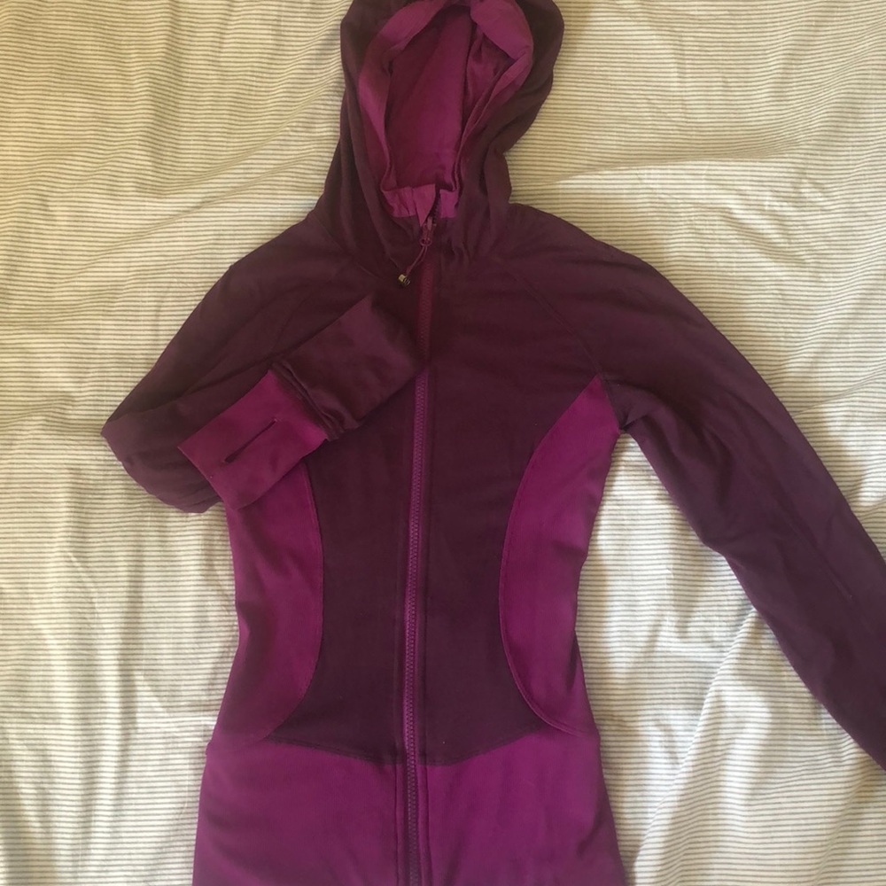 LULULEMON workout jacket!! - Picture 7 of 11